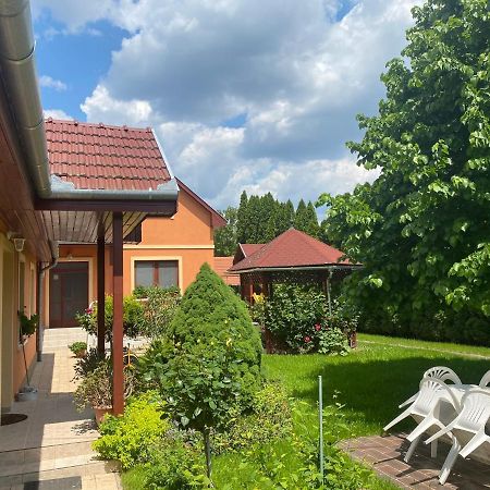 Apartman Dora Хайдусобосло Экстерьер фото